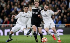 Siêu phẩm kết liễu 'nhà Vua' Real Madrid nhìn từ góc khán đài
