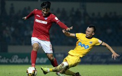 Than Quảng Ninh vs Thanh Hóa: Mạc Hồng Quân tỏa sáng, Than Quảng Ninh đè bẹp Thanh Hóa 3 bàn không gỡ