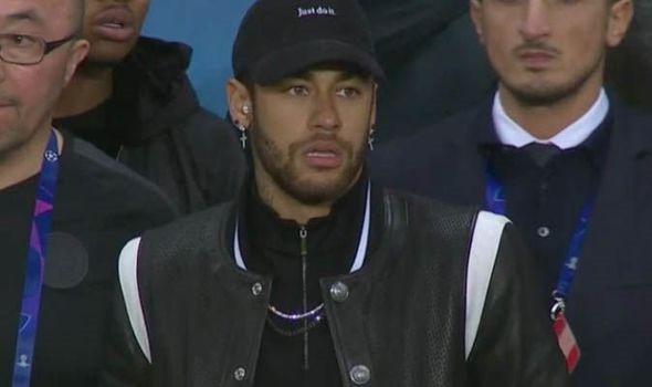 Neymar gọi quả phạt đền quyết định của MU là nỗi nhục - Ảnh 1. Neymar gọi quả phạt đền quyết định của MU là nỗi nhục - Ảnh 1.