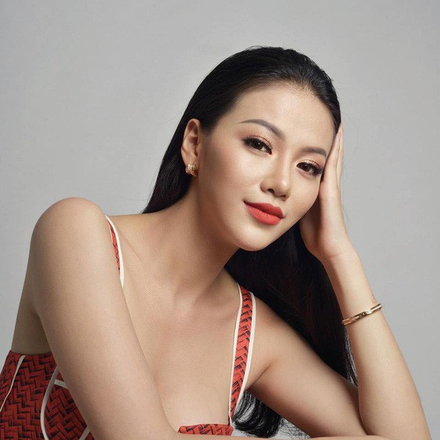 Dù gặp thị phi nhưng bảng điểm lớp 12 của hoa hậu Phương Khánh vẫn khiến nhiều người phải kiêng nể - Ảnh 5. Dù gặp thị phi nhưng bảng điểm lớp 12 của hoa hậu Phương Khánh vẫn khiến nhiều người phải kiêng nể - Ảnh 5.