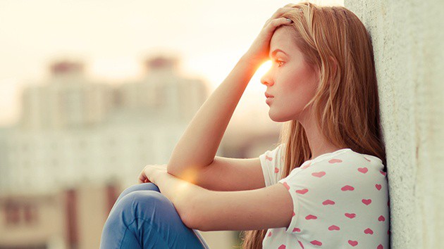 Nữ sinh lớp 9 nhập viện tâm thần sau khi bị bạn đánh hội đồng: Phản ứng stress cấp nguy hiểm tới mức nào? - Ảnh 2. Nữ sinh lớp 9 nhập viện tâm thần sau khi bị bạn đánh hội đồng: Phản ứng stress cấp nguy hiểm tới mức nào? - Ảnh 2.