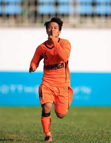 Tiền đạo 10X đưa U19 Việt Nam lên ngôi vô địch là ai? - Ảnh 9. Tiền đạo 10X đưa U19 Việt Nam lên ngôi vô địch là ai? - Ảnh 9.