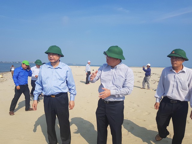Quảng Nam cấm đưa khách du lịch lên đảo cát kì lạ ngoài biển Cửa Đại - Ảnh 1. Quảng Nam cấm đưa khách du lịch lên đảo cát kì lạ ngoài biển Cửa Đại - Ảnh 1.
