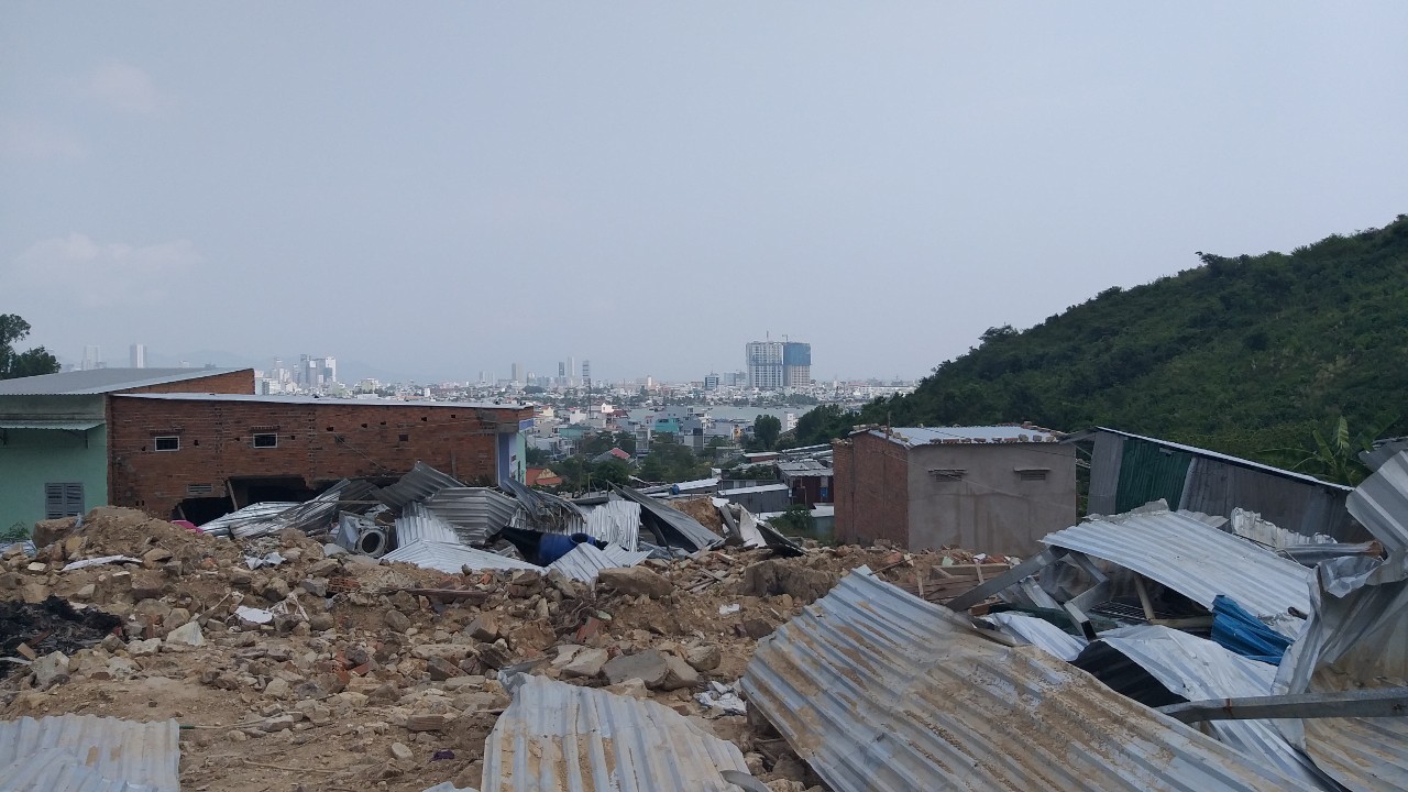 Nha Trang xuất hiện tình trạng xây dựng nhà siêu nhanh  trong vài ngày - Ảnh 1.