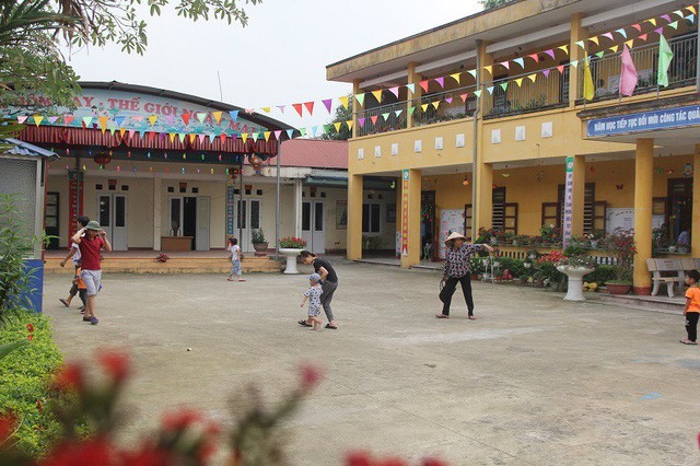 Thái Nguyên: Công bố kết luận vụ cô giáo bị tố bôi bẩn vùng kín bé gái 5 tuổi - Ảnh 1. Thái Nguyên: Công bố kết luận vụ cô giáo bị tố bôi bẩn vùng kín bé gái 5 tuổi - Ảnh 1.