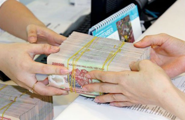 Gói 5.000 tỉ không đủ đẩy lùi tín dụng đen, Ngân hàng Nhà nước muốn các tổ chức tín dụng khác chung tay - Ảnh 1.