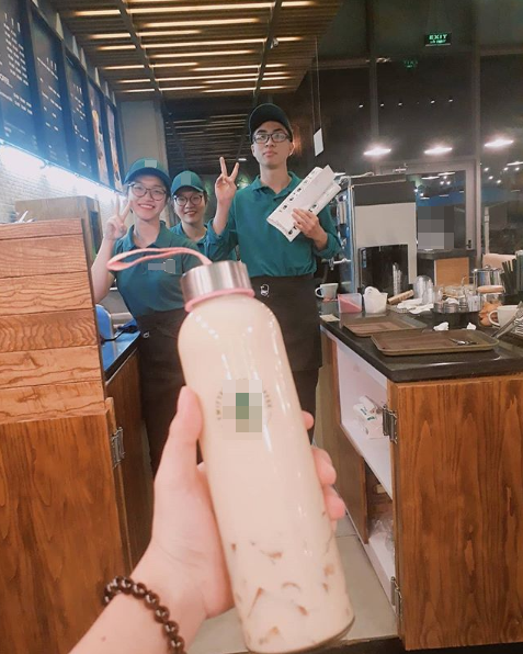 #LessPlasticChallenge: Khi trào lưu trên MXH lan tỏa bất ngờ còn qui định về phân loại rác thải vẫn chưa qua vạch xuất phát - Ảnh 3. #LessPlasticChallenge: Khi trào lưu trên MXH lan tỏa bất ngờ còn qui định về phân loại rác thải vẫn chưa qua vạch xuất phát - Ảnh 3.
