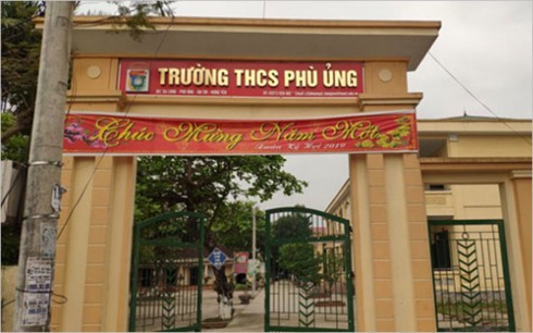 Vụ nữ sinh bị đánh hội đồng ở Hưng Yên: Đang xem xét cách chức BGH - Ảnh 1. Vụ nữ sinh bị đánh hội đồng ở Hưng Yên: Đang xem xét cách chức BGH - Ảnh 1.