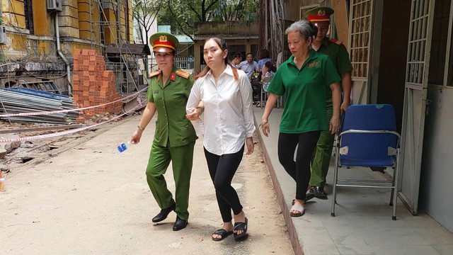 Tin tức pháp luật: Nghi phạm hiếp dâm cô gái ở Nghệ An còn lưu giữ nhiều đoạn clip khi giở trò đồi bại - Ảnh 5. Tin tức pháp luật: Nghi phạm hiếp dâm cô gái ở Nghệ An còn lưu giữ nhiều đoạn clip khi giở trò đồi bại - Ảnh 5.