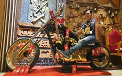 Điểm mặt dàn xe sang, biển số 'khủng' của Phúc XO