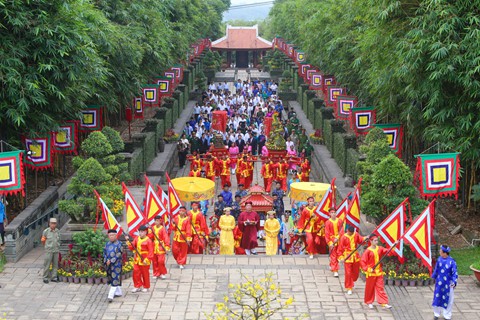 Gợi ý những hoạt động vui chơi ‘chất hết nấc’ cùng gia đình và bạn bè vào dịp Giỗ tổ Hùng Vương - Ảnh 2. Gợi ý những hoạt động vui chơi ‘chất hết nấc’ cùng gia đình và bạn bè vào dịp Giỗ tổ Hùng Vương - Ảnh 2.