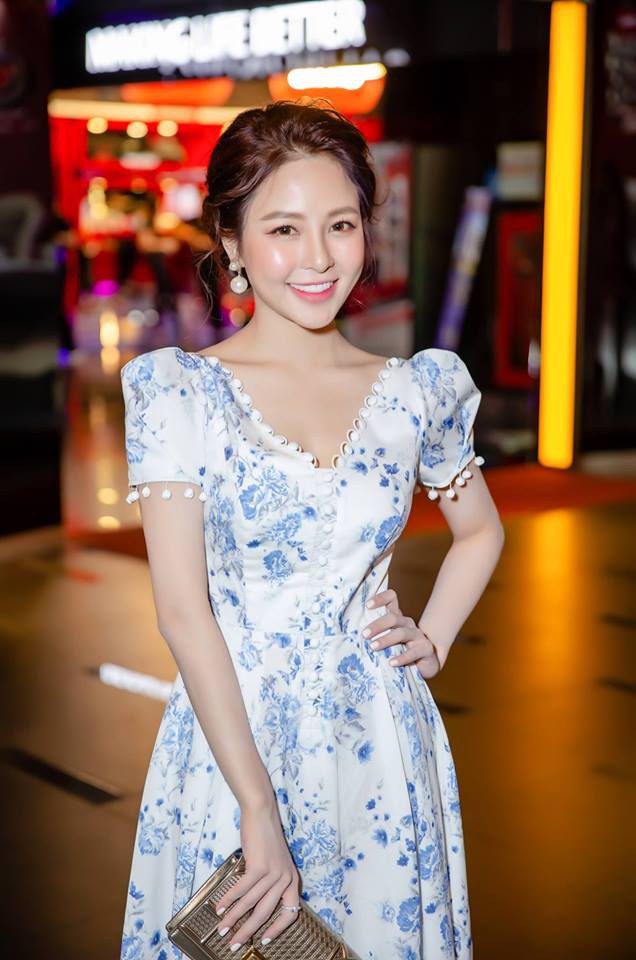 Ngắm nhan sắc trong sáng cùng nụ cười hút hồn của hot girl Trâm Anh - Ảnh 6. Ngắm nhan sắc trong sáng cùng nụ cười hút hồn của hot girl Trâm Anh - Ảnh 6.
