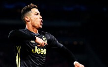 Ronaldo lĩnh xướng đội hình hay nhất tứ kết lượt đi cúp châu Âu