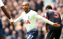 Sao Brazil lập hattrick, Tottenham thắng tưng bừng Huddersfield, mừng chiến thắng thứ 2 trên SVĐ mới