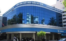 Chi thừa 80 tỉ thù lao cho dàn lãnh đạo, Eximbank mới thu hồi 20 tỉ