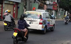 Tài xế taxi 'chém' gần 2 triệu đồng cho quãng đường 12 km