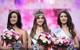 Nữ sinh viên kiến trúc đăng quang Hoa hậu Nga 2019