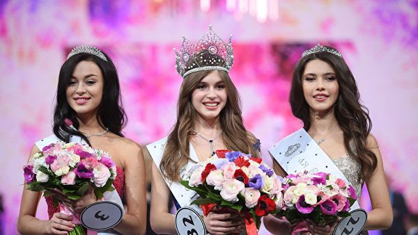 Nữ sinh viên kiến trúc đăng quang Hoa hậu Nga 2019  - Ảnh 4.