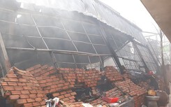 Cháy garage trên đường Nguyễn Thị Định, Q.2, TP HCM trong ngày lễ giỗ Tổ