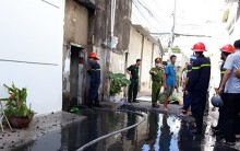 Người phụ nữ tử vong ở cửa thoát hiểm trong vụ cháy khu tập thể
