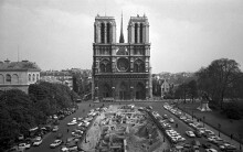 Nhà thờ Đức Bà ở Paris - Công trình kiến trúc Gothic lớn nhất thế giới còn sót lại