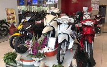 Trước thông tin cấm xe máy tại thành phố lớn, nhiều loại xe giảm tới gần 7 triệu đồng