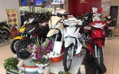 Trước thông tin cấm xe máy tại thành phố lớn, nhiều loại xe giảm tới gần 7 triệu đồng