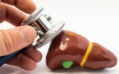 Thấy mệt mỏi khác thường sau kì nghỉ, hãy kiểm tra gan của bạn ngay lập tức