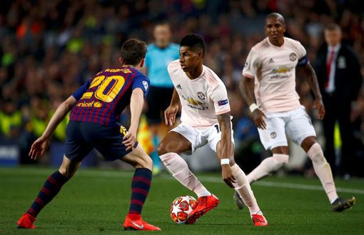 Man United bị loại ở tứ kết Champions League: Đá với Barca, chỉ có niềm tin là không đủ - Ảnh 2. Man United bị loại ở tứ kết Champions League: Đá với Barca, chỉ có niềm tin là không đủ - Ảnh 2.
