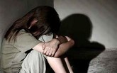 Gã đàn ông cưỡng hiếp con gái 14 tuổi của người tình