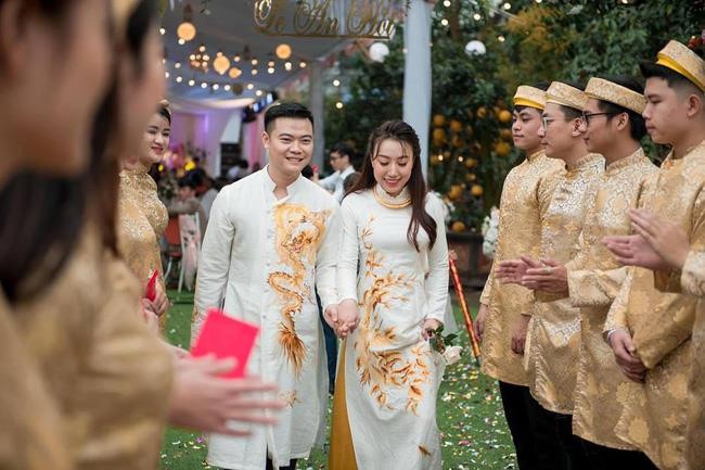Đám cưới tiền tỉ, mời anh Bo Đan Trường về biểu diễn ở Hưng Yên - Ảnh 1.