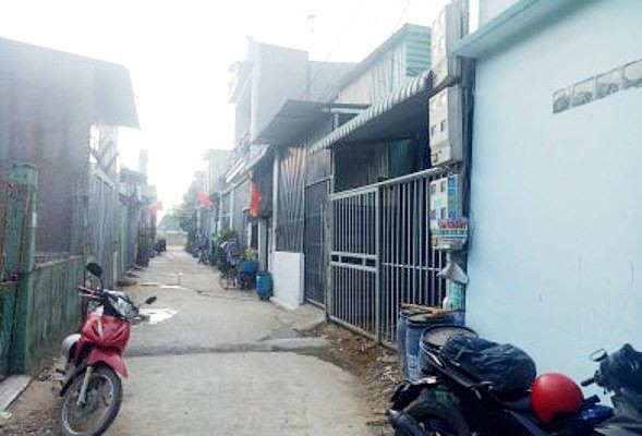Xử lý cán bộ vụ ngôi nhà đột ngột biến mất ở Bình Dương - Ảnh 2.