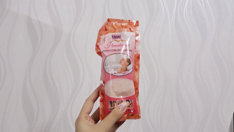 Chuyên gia cảnh báo bỏng nặng, hoại tử chân vì sử dụng đá muối - Ảnh 3. Chuyên gia cảnh báo bỏng nặng, hoại tử chân vì sử dụng đá muối - Ảnh 3.