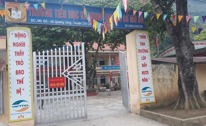 Người cùng nữ giáo viên khỏa thân trong nhà nghỉ ở Lạng Sơn: Bị sốt rét nên cởi bỏ quần áo ra để ôm cho khỏi rét - Ảnh 1. Người cùng nữ giáo viên khỏa thân trong nhà nghỉ ở Lạng Sơn: Bị sốt rét nên cởi bỏ quần áo ra để ôm cho khỏi rét - Ảnh 1.