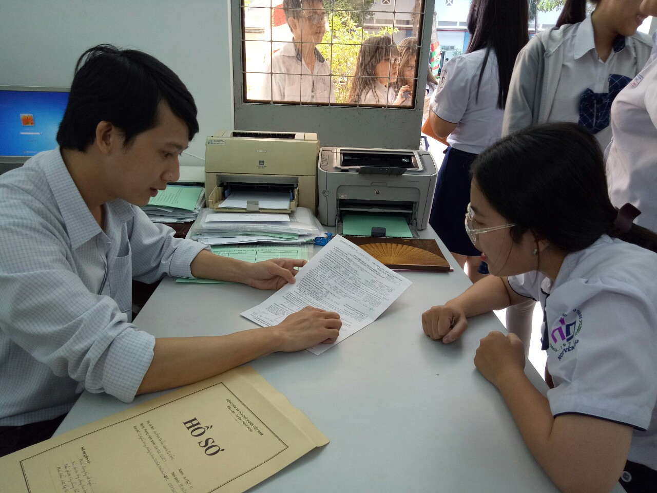 Đã có thí sinh đăng kí 20 nguyện vọng xét tuyển đại học - Ảnh 2. Đã có thí sinh đăng kí 20 nguyện vọng xét tuyển đại học - Ảnh 2.