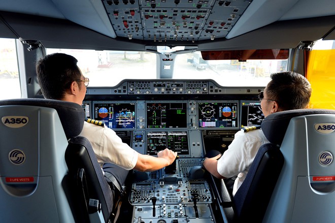 Lương phi công Vietnam Airlines hơn 132 triệu đồng mỗi tháng - Ảnh 2.