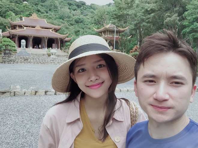 Phan Mạnh Quỳnh và bạn gái xinh đẹp xác nhận ngày cưới sau 4 năm yêu - Ảnh 1. Phan Mạnh Quỳnh và bạn gái xinh đẹp xác nhận ngày cưới sau 4 năm yêu - Ảnh 1.