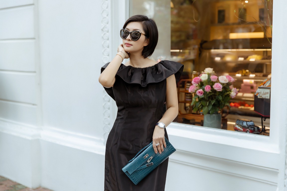 Ca sĩ hải ngoại Nguyễn Hồng Nhung về Việt Nam ra mắt album sau 14 năm xa xứ - Ảnh 3. Ca sĩ hải ngoại Nguyễn Hồng Nhung về Việt Nam ra mắt album sau 14 năm xa xứ - Ảnh 3.