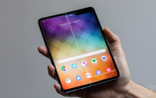 Samsung nói gì về sự cố màn hình Galaxy Fold hỏng chỉ sau một ngày sử dụng?