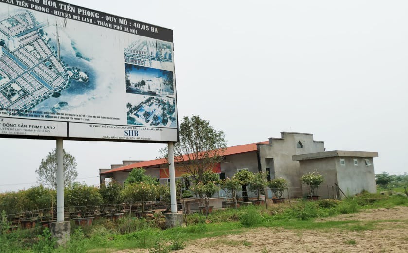Sau 10 năm xây dựng, 2.000 ha đất hoang tàn, bỏ hoang tại Mê Linh - Ảnh 1.