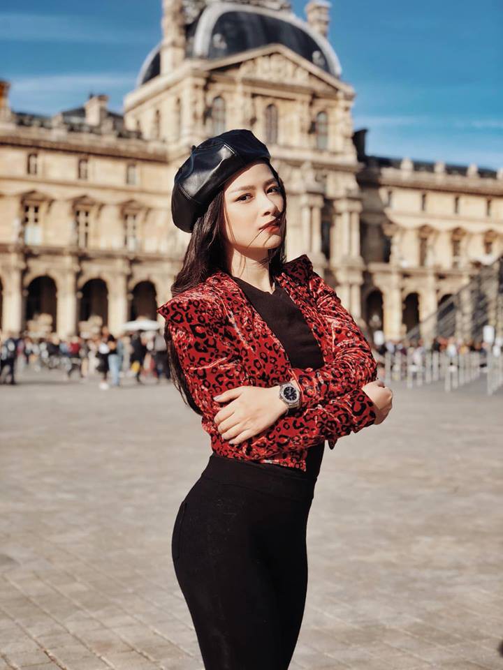 Sao Việt hôm nay (19/4): Thanh Hằng, Chi Pu lần đầu kết hợp trong dự án điện ảnh, Hoàng Thùy bức xúc lên tiếng vụ bé gái bị nựng trong thang máy - Ảnh 8. Sao Việt hôm nay (19/4): Thanh Hằng, Chi Pu lần đầu kết hợp trong dự án điện ảnh, Hoàng Thùy bức xúc lên tiếng vụ bé gái bị nựng trong thang máy - Ảnh 8.