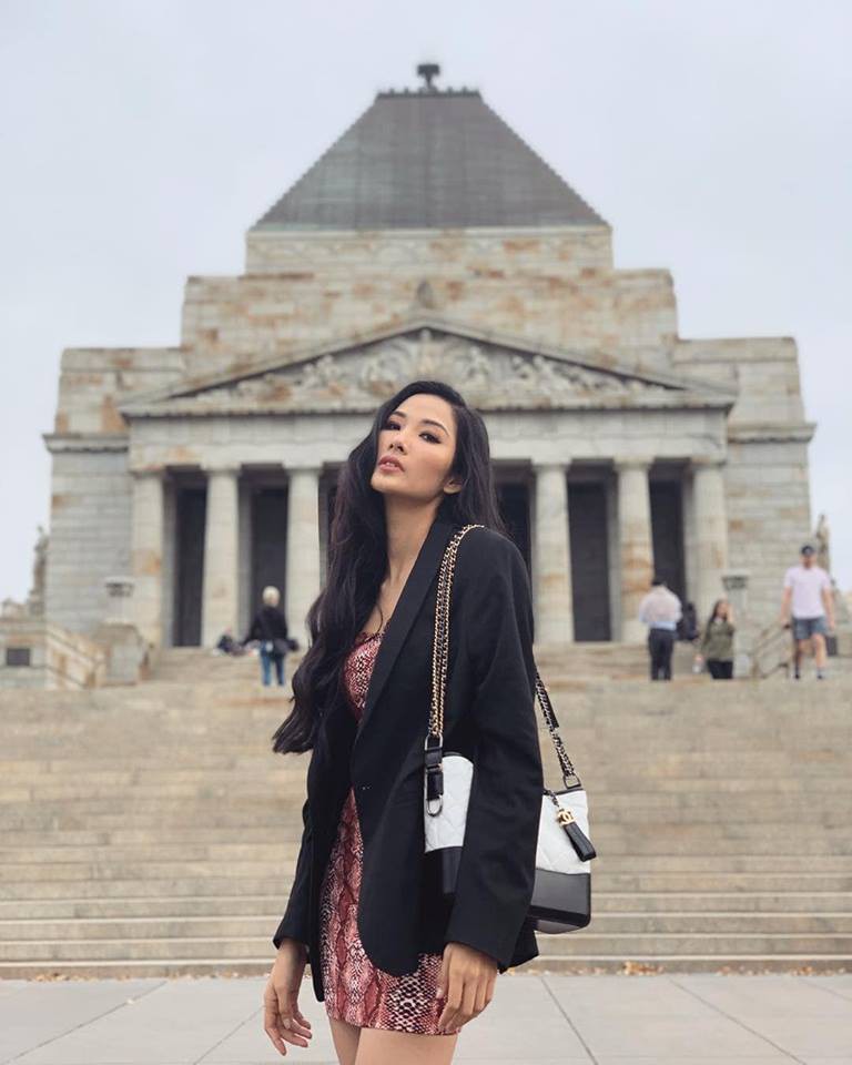 Sao Việt hôm nay (19/4): Thanh Hằng, Chi Pu lần đầu kết hợp trong dự án điện ảnh, Hoàng Thùy bức xúc lên tiếng vụ bé gái bị nựng trong thang máy - Ảnh 5. Sao Việt hôm nay (19/4): Thanh Hằng, Chi Pu lần đầu kết hợp trong dự án điện ảnh, Hoàng Thùy bức xúc lên tiếng vụ bé gái bị nựng trong thang máy - Ảnh 5.