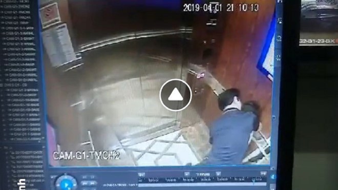 Vụ sàm sỡ bé gái trong tháng máy: Quan điểm của tôi là xử lý hình sự được - Ảnh 2. Vụ sàm sỡ bé gái trong tháng máy: Quan điểm của tôi là xử lý hình sự được - Ảnh 2.