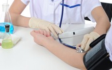 Người huyết áp thấp nên biết thông tin này tránh choáng ngất đột ngột ngoài đường