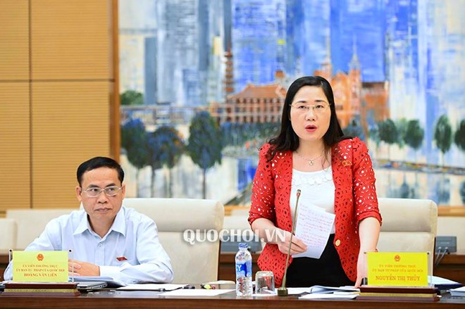 Ủy ban Tư pháp đề nghị giải trình vụ dâm ô bé gái trong thang máy - Ảnh 2. Ủy ban Tư pháp đề nghị giải trình vụ dâm ô bé gái trong thang máy - Ảnh 2.