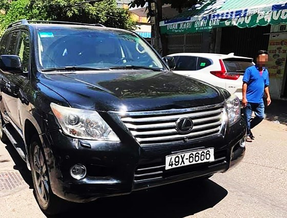 Nồng độ cồn của tài xế xe Lexus biển 6666 tông vào đám tang là bao nhiêu? - Ảnh 2. Nồng độ cồn của tài xế xe Lexus biển 6666 tông vào đám tang là bao nhiêu? - Ảnh 2.