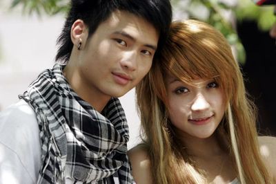 Câu chuyện tuổi trẻ sau 10 năm của dàn diễn viên Bước nhảy xì tin - Ảnh 6.