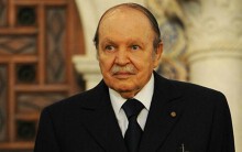 Tổng thống Algeria tuyên bố từ chức