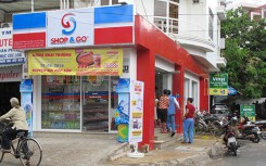 Vingroup mua chuỗi 87 cửa hàng tiện lợi thua lỗ Shop&Go với giá… 1 USD