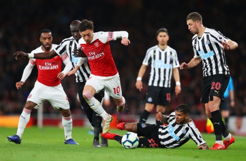 Đánh bại Newcastle, Arsenal chen chân vào top 3 - Ảnh 1.